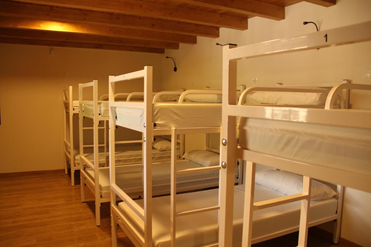 Casa Lixa Hotel Rural Albergue Las Herrerias Luaran gambar