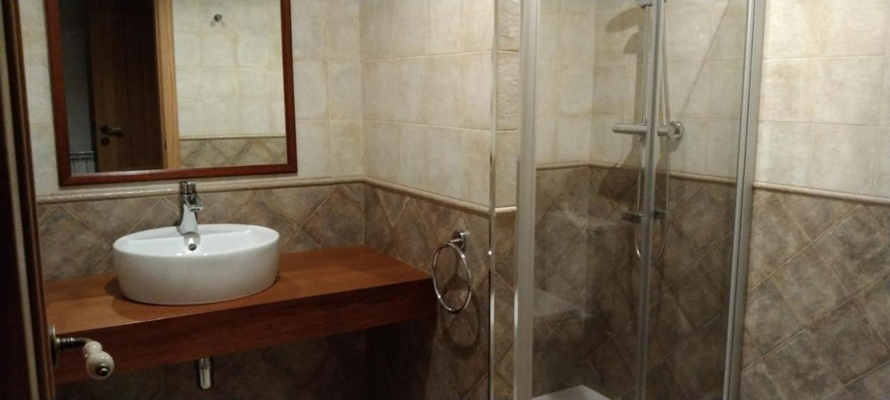 Casa Lixa Hotel Rural Albergue Las Herrerias Luaran gambar