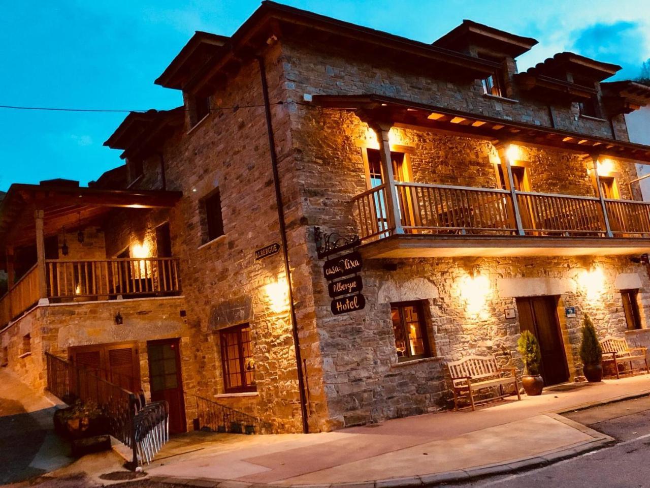 Casa Lixa Hotel Rural Albergue Las Herrerias Luaran gambar